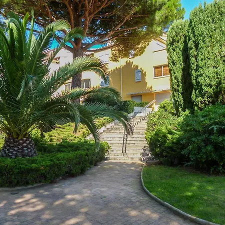 Apartament Studio Meuble Cap D'agde Avec Piscine
